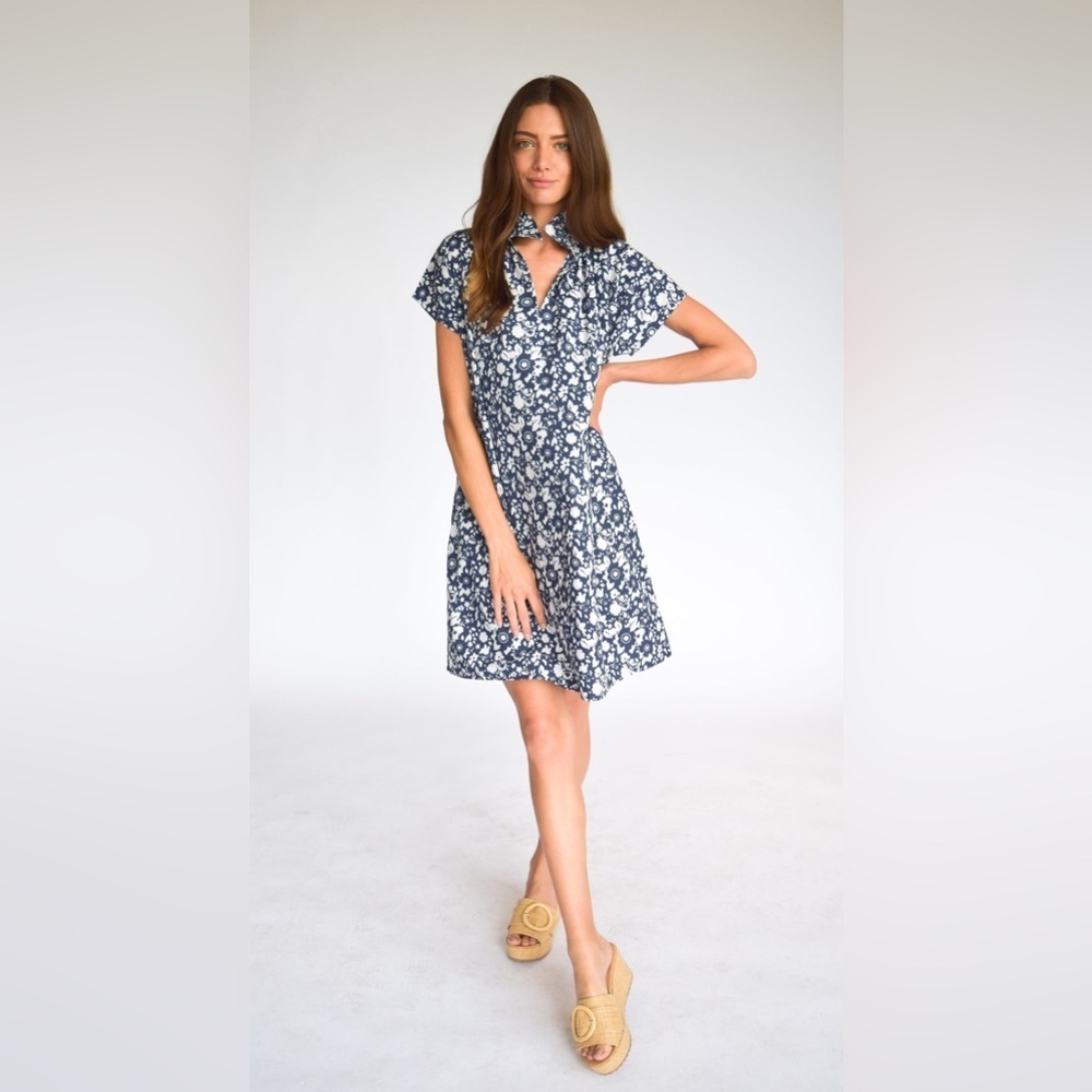 Never a Wallflower Vivki Short‎ Sleeve Casual Cotton Dress Navy Floral Medium